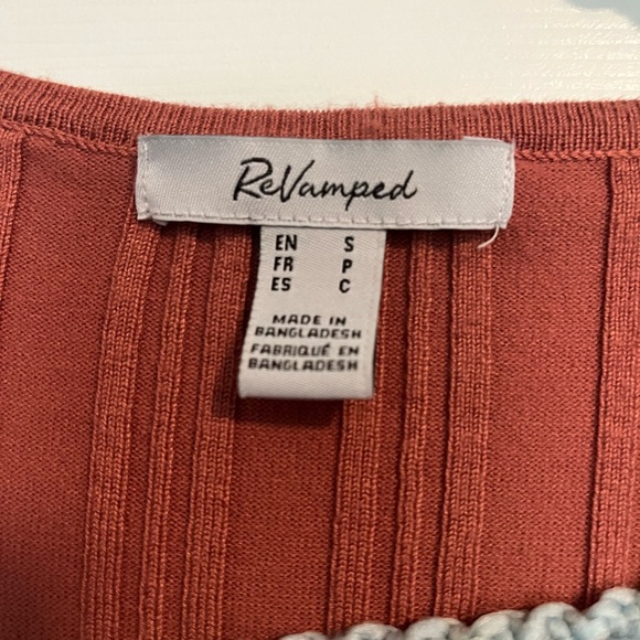 Long Sleeve Crop knit - Picture 2 of 2